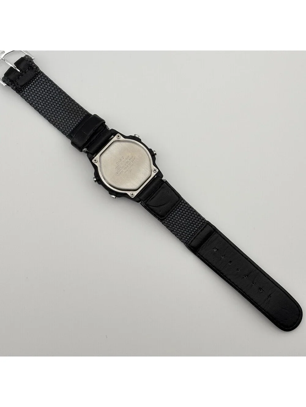 Vintage Casio Illuminator W-94H Green Holographic LCD Black Gray 37mm Auto EL